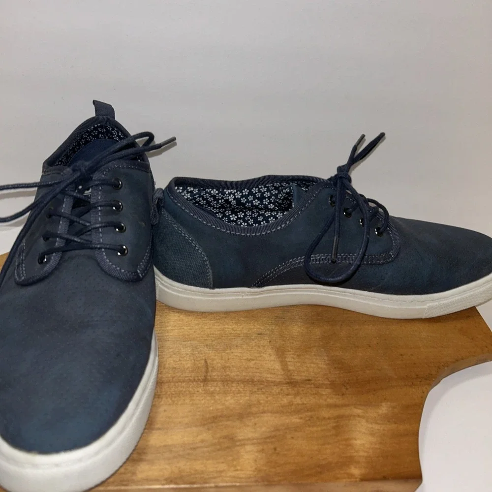 Steve Madden these steve